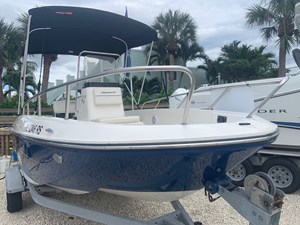 BAYLINER ELEMENT F18 0 01.profile.stb