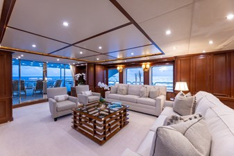 NAMASTE 3 Main Deck Salon