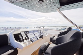 - 11 12_2018 86ft Sunseeker 86 Yacht ALEXA