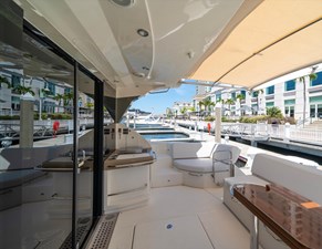 AQUASITION 9 AQUASITION Carver C52 Coupe