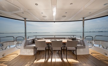 EOS 8 COCKPIT