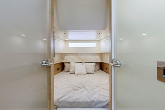 - 26 27_2020 53' Scout 530 LXF