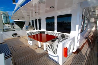 ROSA 29 Aft Deck Settee 