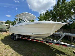 - 2 3_2021 24ft Robalo R247 Dual Console