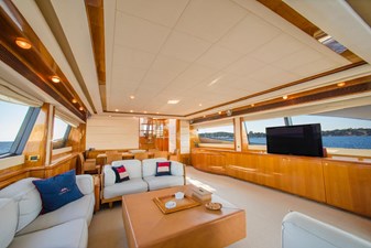 FERRETTI 881 15 