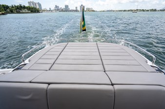 - 33 34_2019 57ft Sunseeker Predator