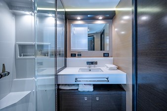 2017 Cruisers Yachts 60 Cantius 45 