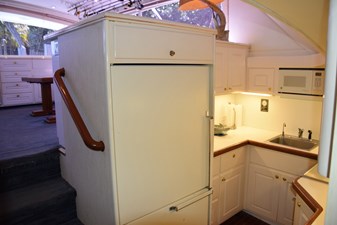 LOW BIDDER X  23 Steps down to galley  