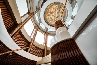 ASEAN LADY 14 Spiral staircase