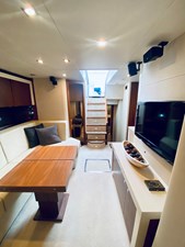 ESSENCE 55 56_2010 60ft Sunseeker Predator ESSENCE