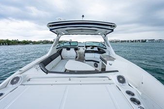 Irish Eyes III 16 35_searay_irish_eyes_deck_shots_20