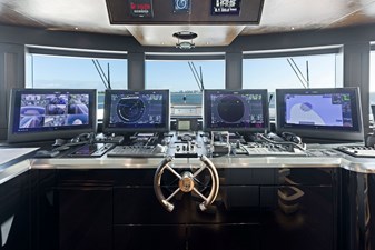 MOONRAKER 31 