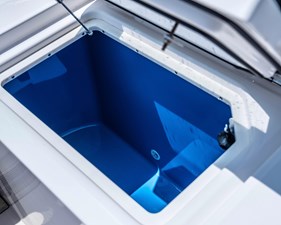 2018 Everglades 435 Center Console 27 