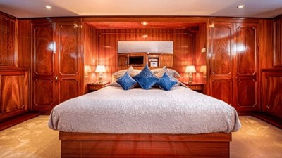 CHANTELLA 19 MASTER CABIN 5