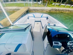 - 18 19_2016 22ft Regal 22 Fasdeck