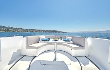 SPIRIT 31 HT INBOARD 10 