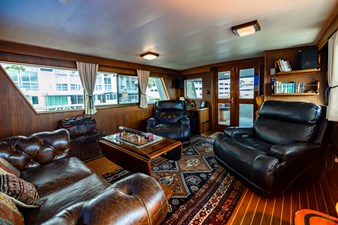 CAVALIER 3 Main Salon