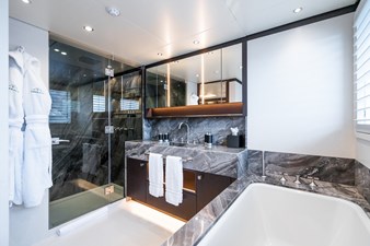 EMERALD 48 