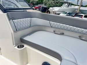 Bayliner DX2200 33 