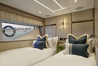 Sunseeker 88 Yacht 18 GUEST CABIN 2