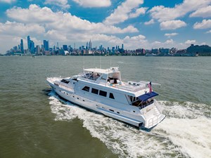 JUSTINE 8 10Exterior