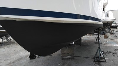 - 15 16_Listing for 2007 34' Luhrs 31 Open