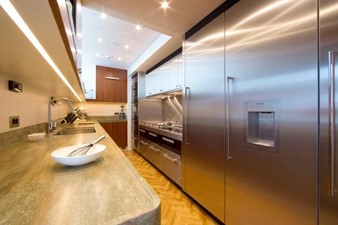 121 ft Explorer 37 32 