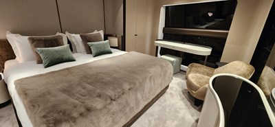 SUNLIFE 19 MASTER CABIN