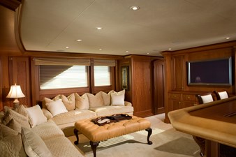 ARETI I 13 Sky Lounge - Port