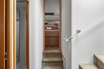 ER 34 35_2000 65ft Pacific Mariner 65 ER