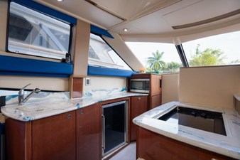 2009 Meridian 341 Sedan 6 