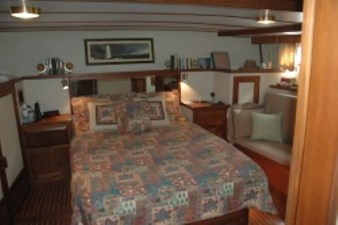 His and Hers 26 27__1988 53ft Defever 53 POC HIS AND HERS