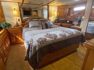 MRS. CHIPS 16 17_1998 54ft Viking 54 Motor Yacht MRS CHIPS