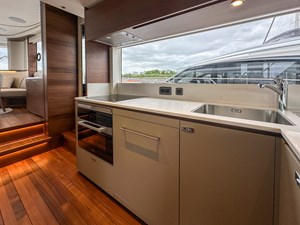 Princess X80 (X80034) 61 Galley