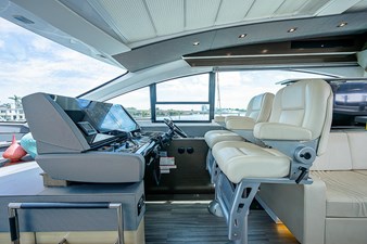 2017 Cruisers Yachts 60 Cantius 29 