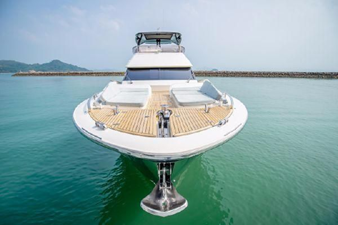 2012 Monte Carlo Yachts 65 MCY 20 21