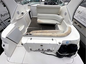 2003 Cruisers 3075 Express 27 