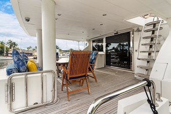 OSSUM DREAM 51 Aft Deck  