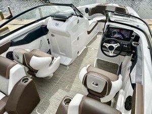 2019 Scarab 255 ID Open 2 3