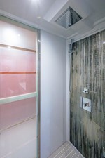 2017 Cruisers Yachts 60 Cantius 67 