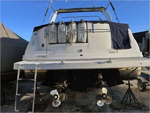 2001 RINKER 310 FIESTA VEE 4 