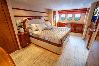 TOP SHELF 18 Master Stateroom