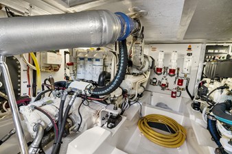 BLUE SKY *Name Reserved 39 Engine Room