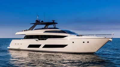 WY88 0 Ferretti 850