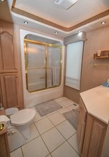2001 Norris Yachts 85x18 Houseboat 33 
