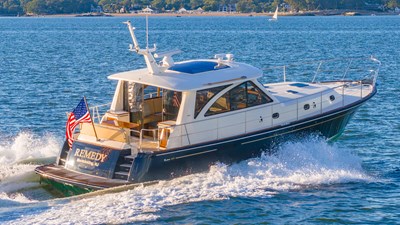 REMEDY 0 REMEDY, 2014 Hunt Yachts 44