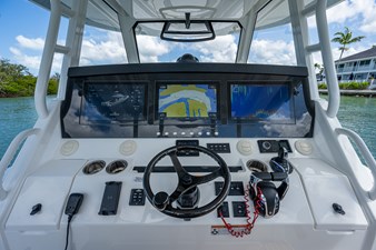 Dog House II  68 41_regulator_dog_house_ii_helm_3