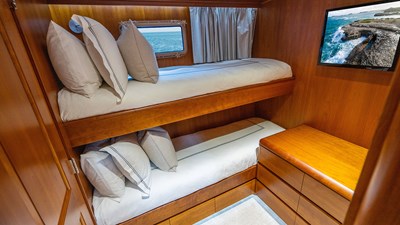 SILVER SEAS 23 Guest Stateroom