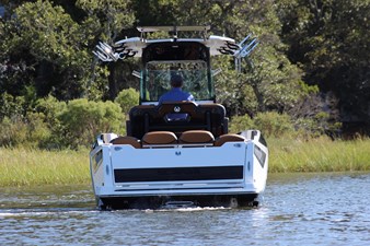 25' Scarab 255 Open ID 4 