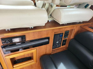 2017 Marlow Pilot 37 9 10